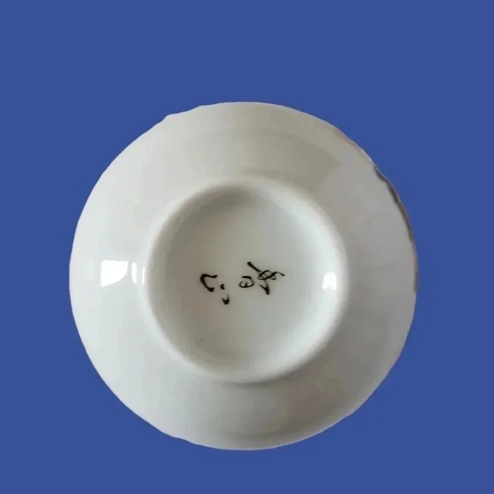 Porcelain set of 5 teapot and cups